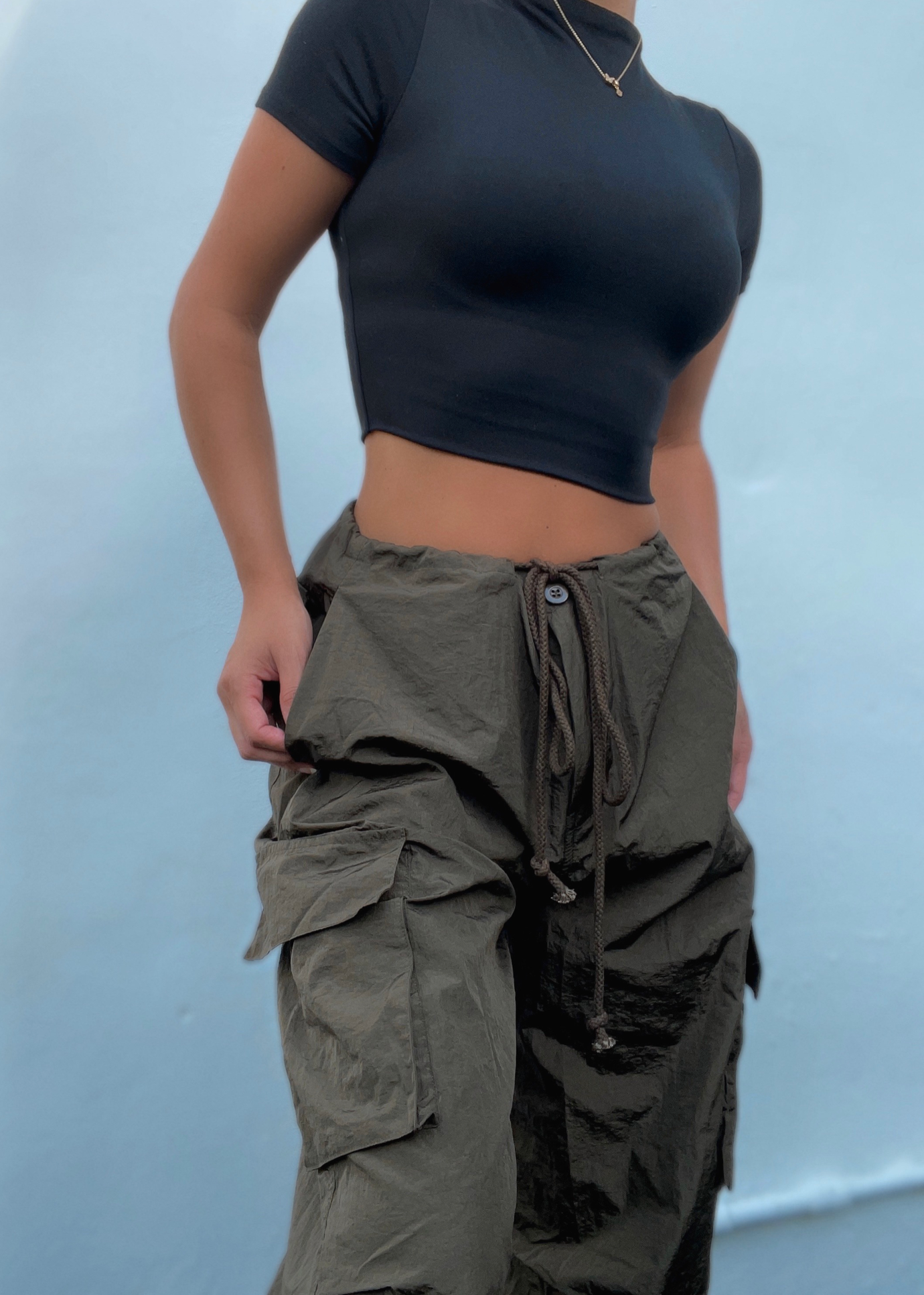 Raven Parachute Cargo Pants (Olive)